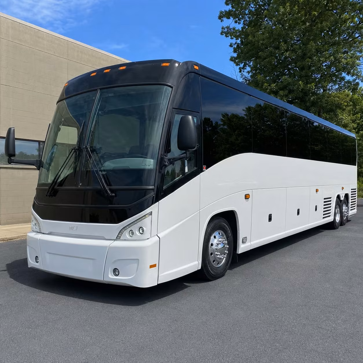 shuttle bus rentals for sunday services and weekly worship at lakewood churches