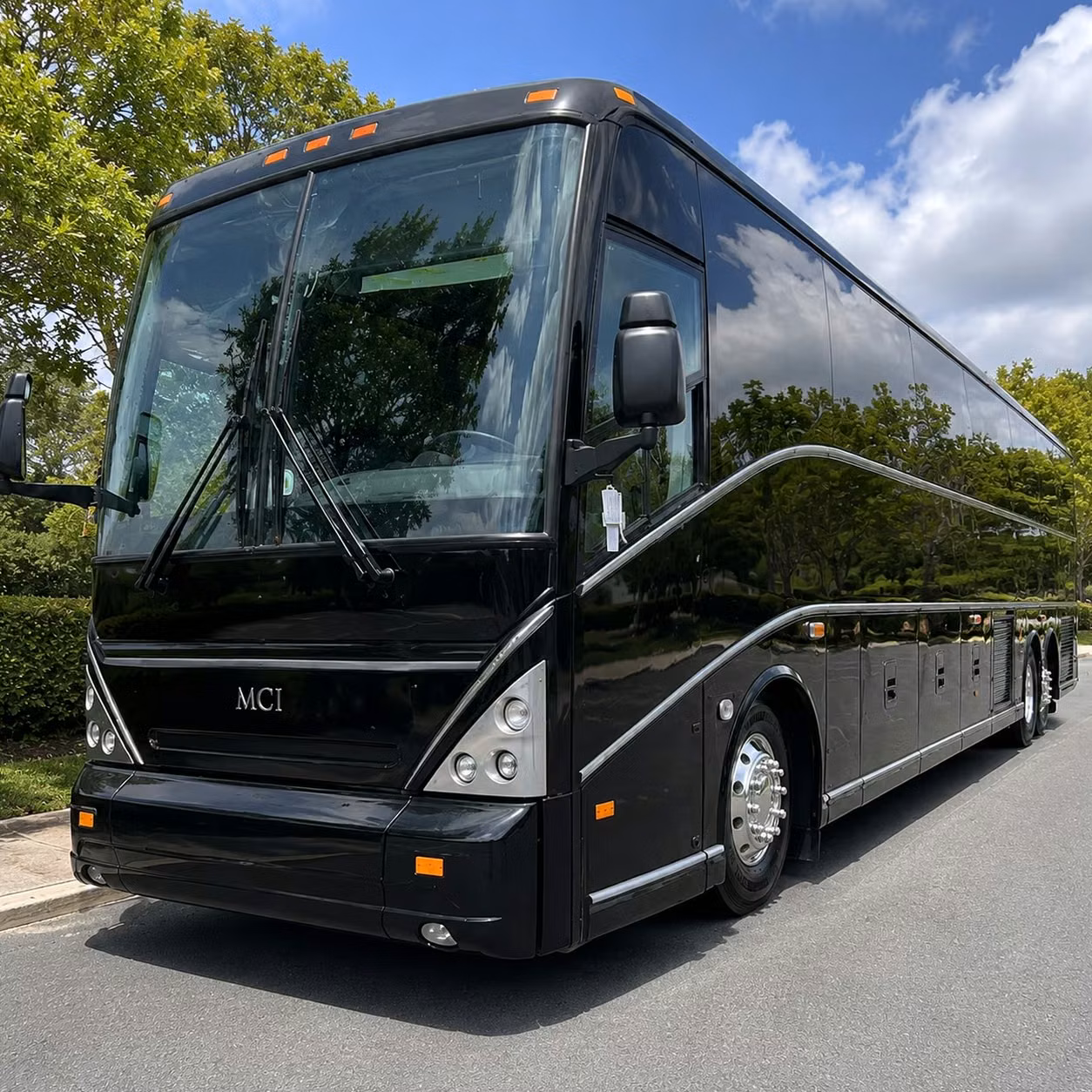 your lakewood corporate event gets smoother when a bus handles the commute